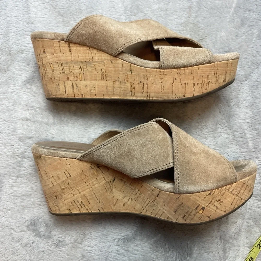 Chocolat Blu Wendy Platform Wedge Slide Sandals Size 6.5 Beige Suede Cork Heel‎